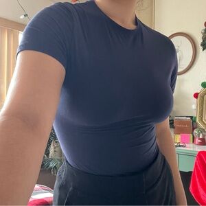 Skims fits everybody t-shirt in limited edition navy blue